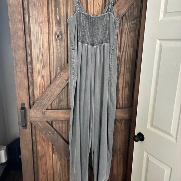 Old Navy Grey Jumpsuit - Picture 2 of 2